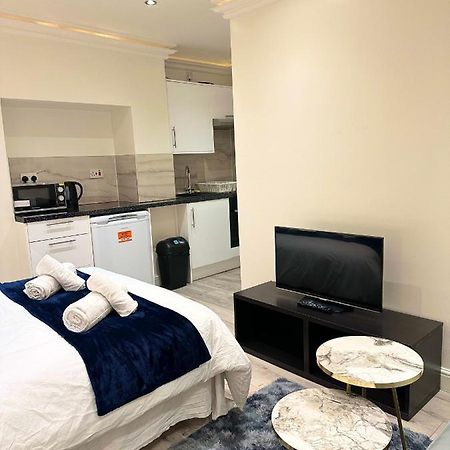 London Charm - Stylish Studio In Kensington Extérieur photo
